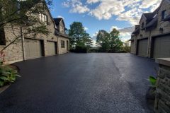 residential-driveway-sealing-1-after-2-scaled